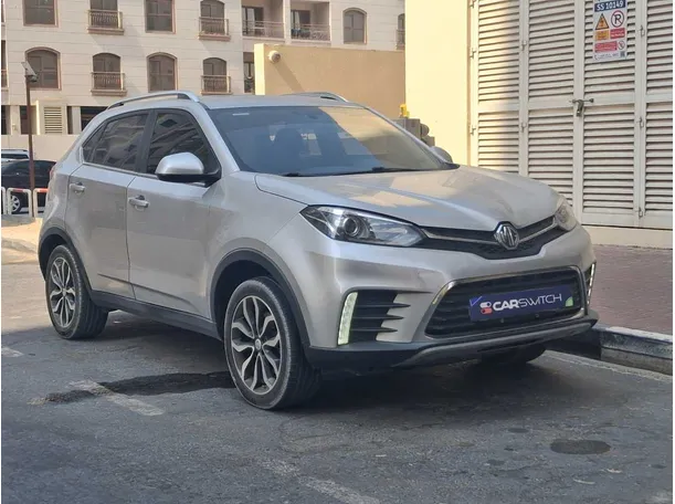 Car image 4