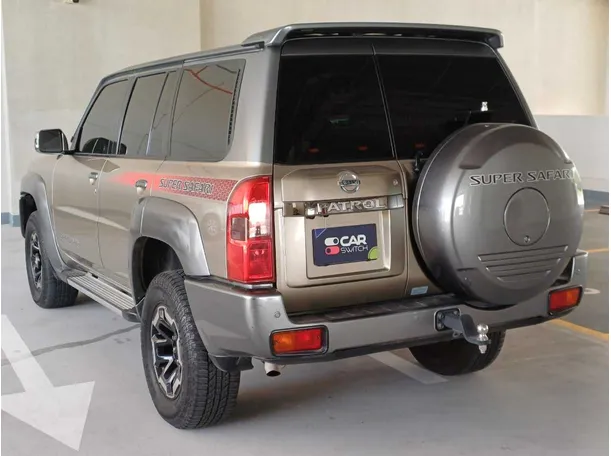 Car image 7