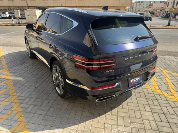 Car image 7
