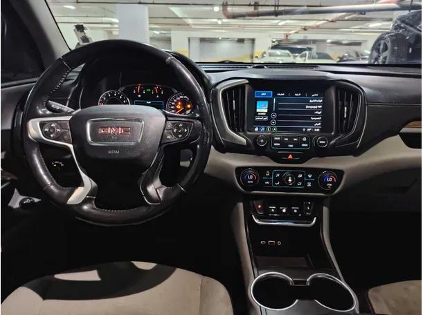Car image 18