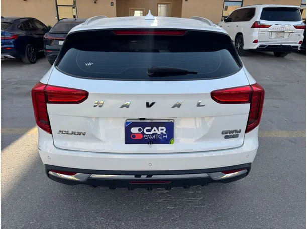 Car image 6