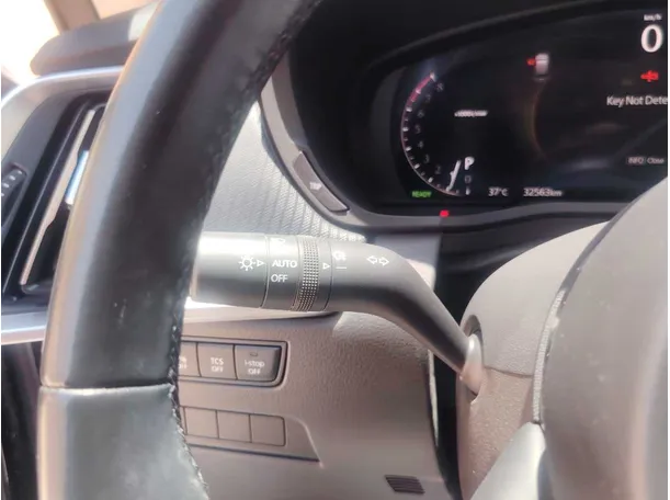 Car image 23