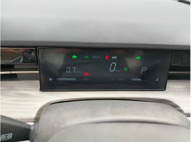 Car image 20
