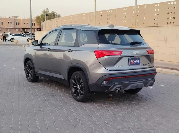 Car image 7