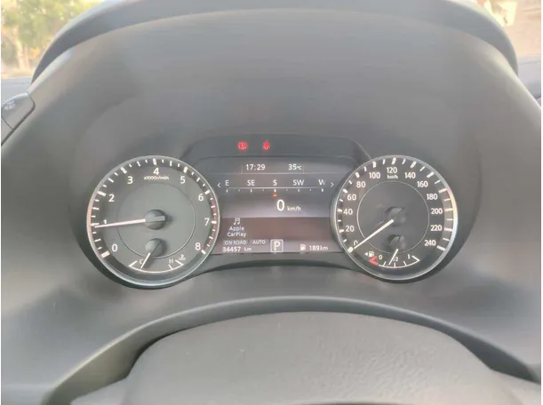 Car image 28
