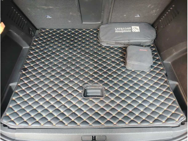Car image 27