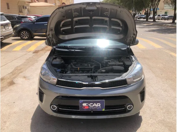 Car image 22