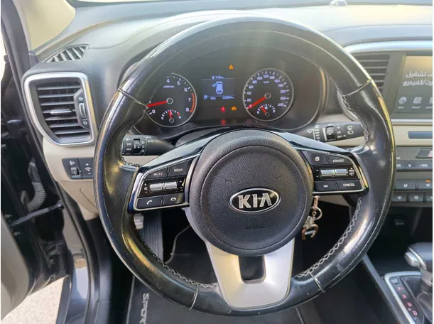 Car image 24
