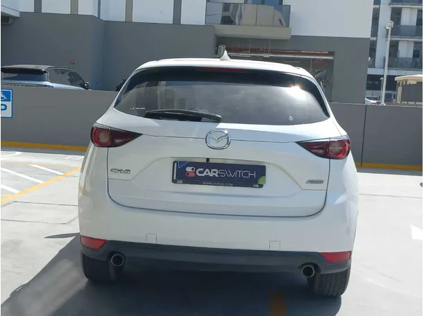 Car image 6
