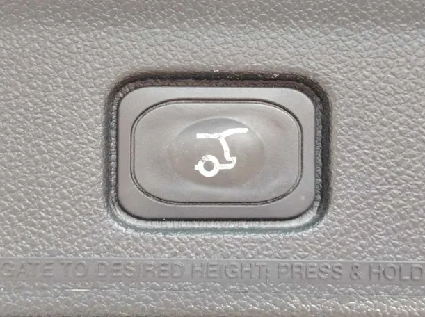 Car image 37
