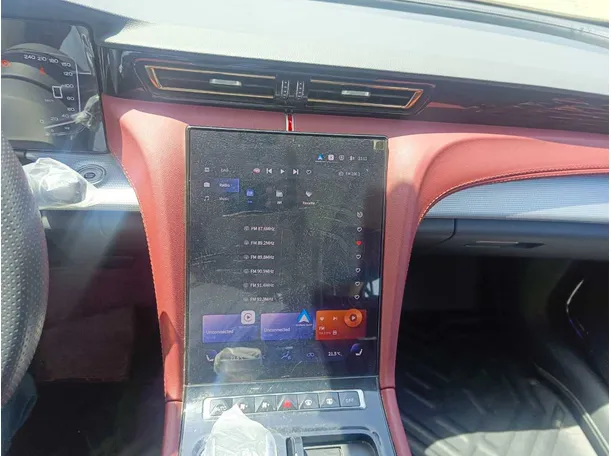 Car image 24