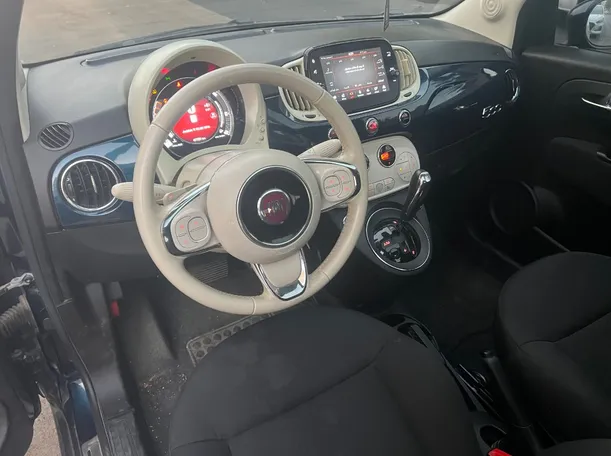 Car image 12