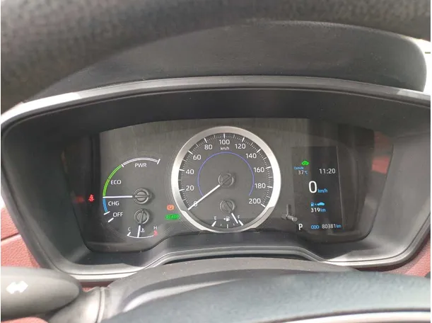 Car image 19