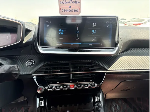 Car image 21