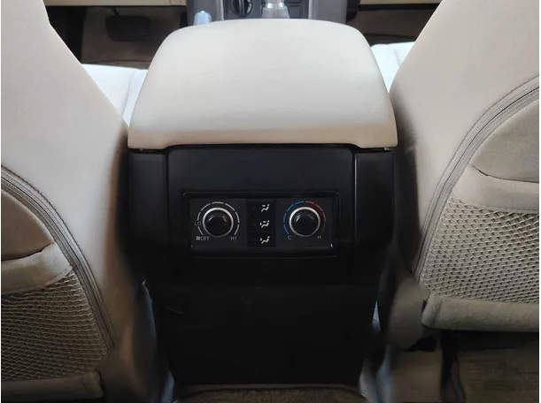 Car image 33