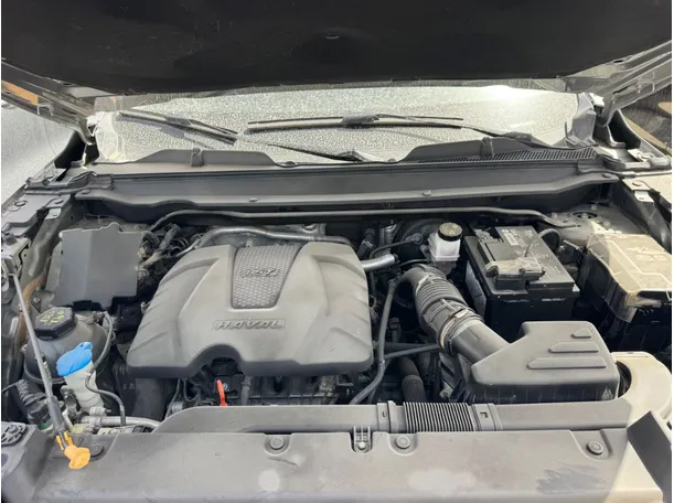 Car image 17