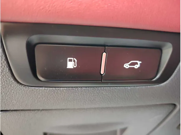Car image 29