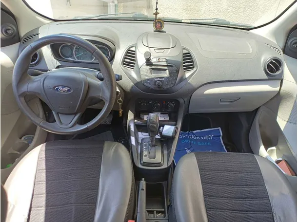 Car image 15