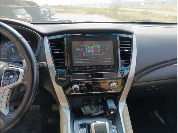Car image 18