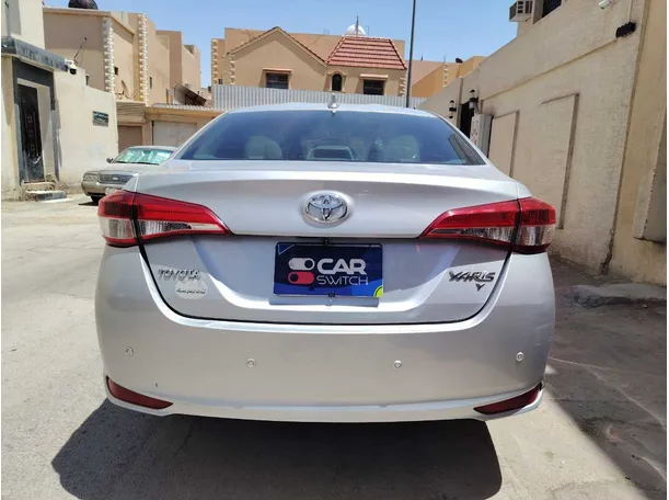 Car image 6