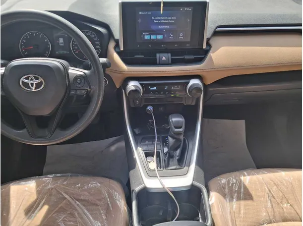 Car image 16