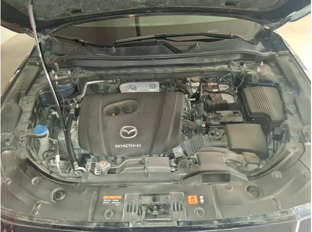 Car image 19