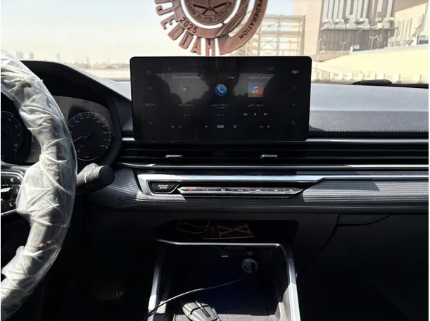 Car image 20