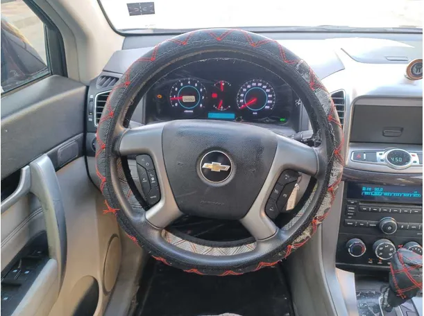 Car image 16