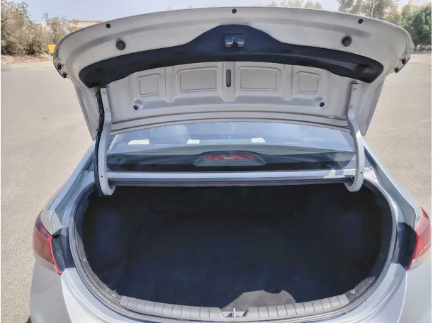 Car image 23
