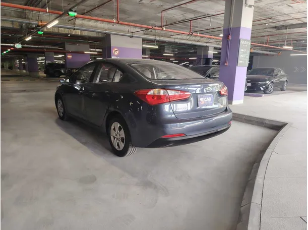 Car image 7