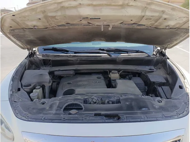 Car image 27
