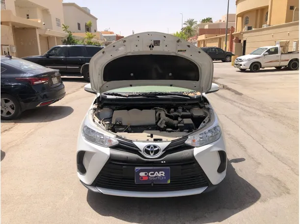 Car image 23