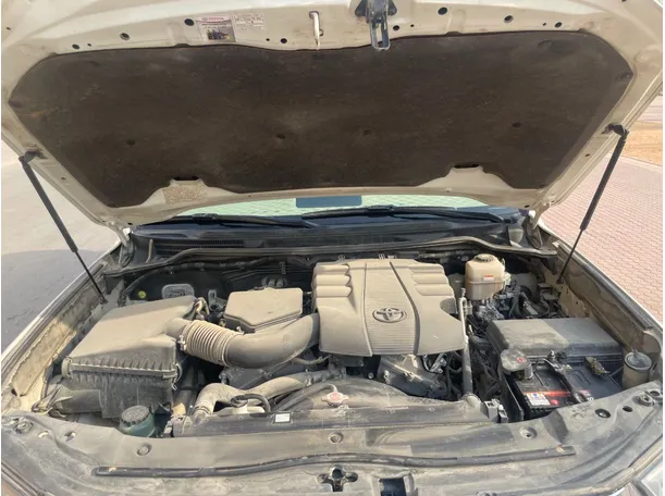 Car image 26