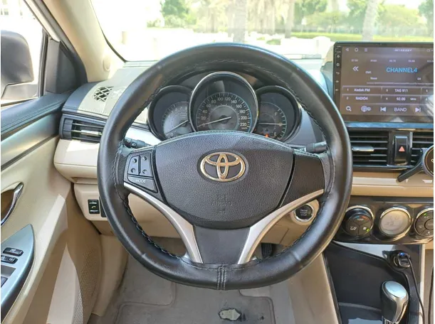 Car image 18