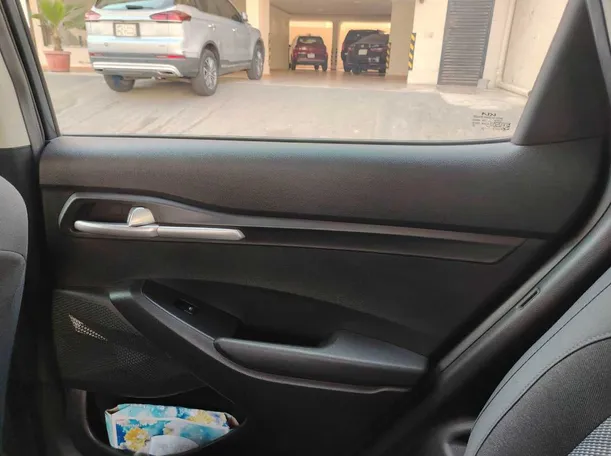 Car image 42