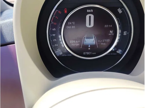 Car image 19