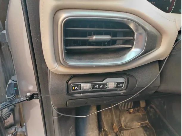 Car image 41