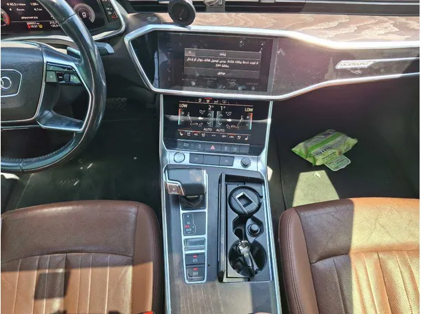 Car image 14