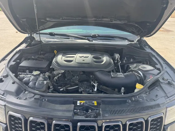 Car image 24