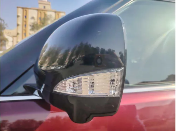 Car image 28