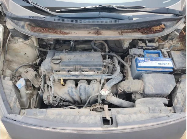 Car image 25
