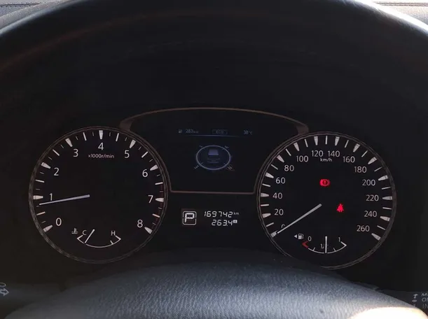Car image 29