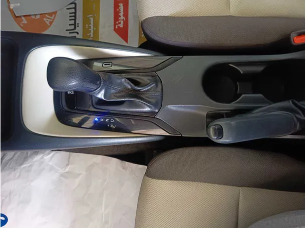 Car image 14