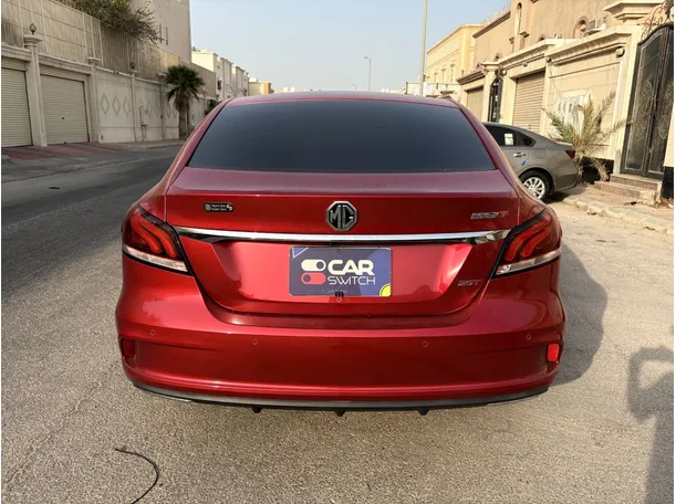 Car image 6