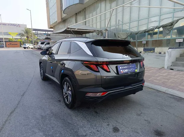 Car image 7