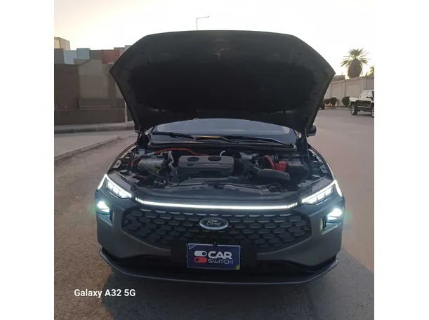 Car image 28
