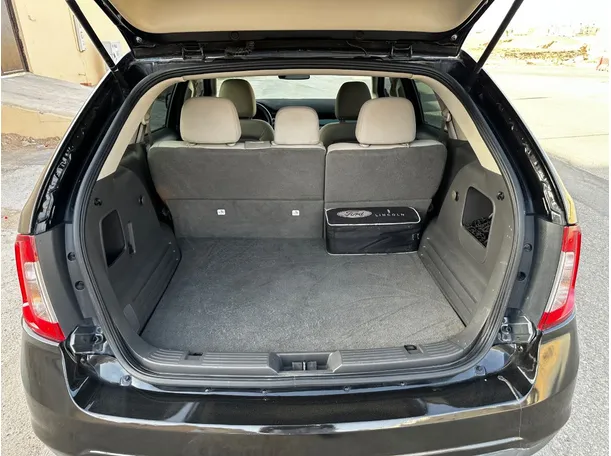 Car image 23