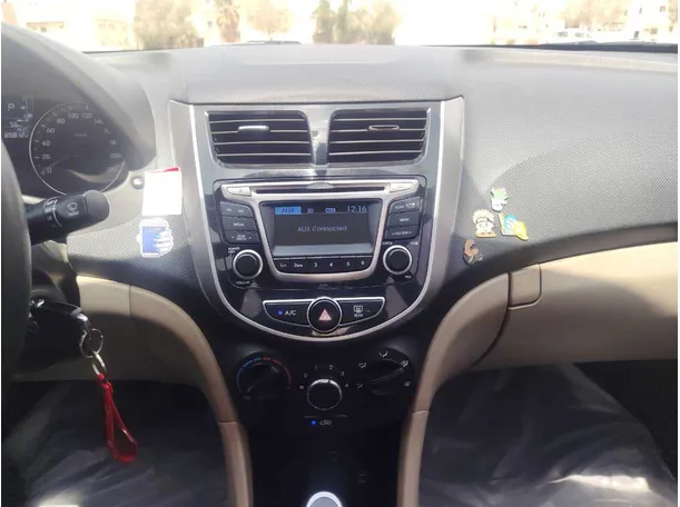 Car image 22