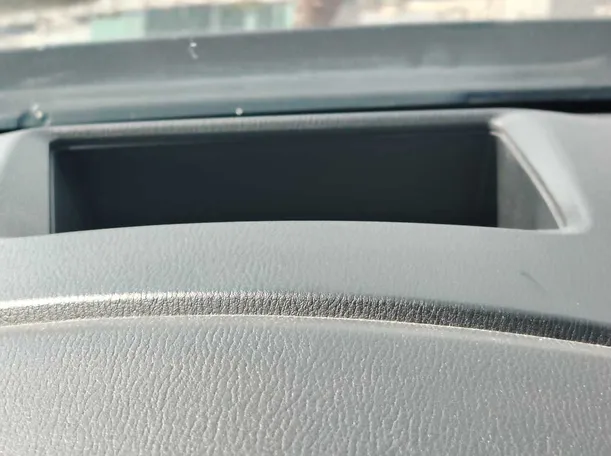 Car image 35