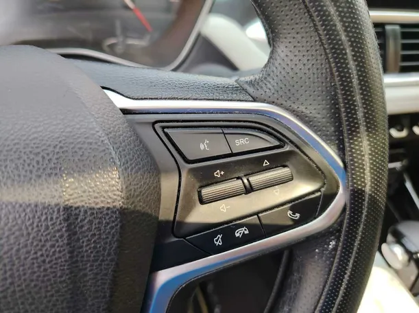Car image 34